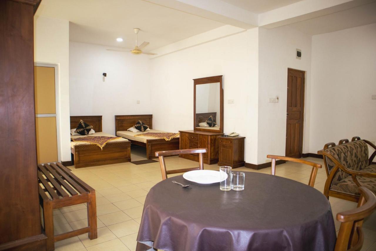 Chamaya Holiday Inn Balangoda Exterior photo